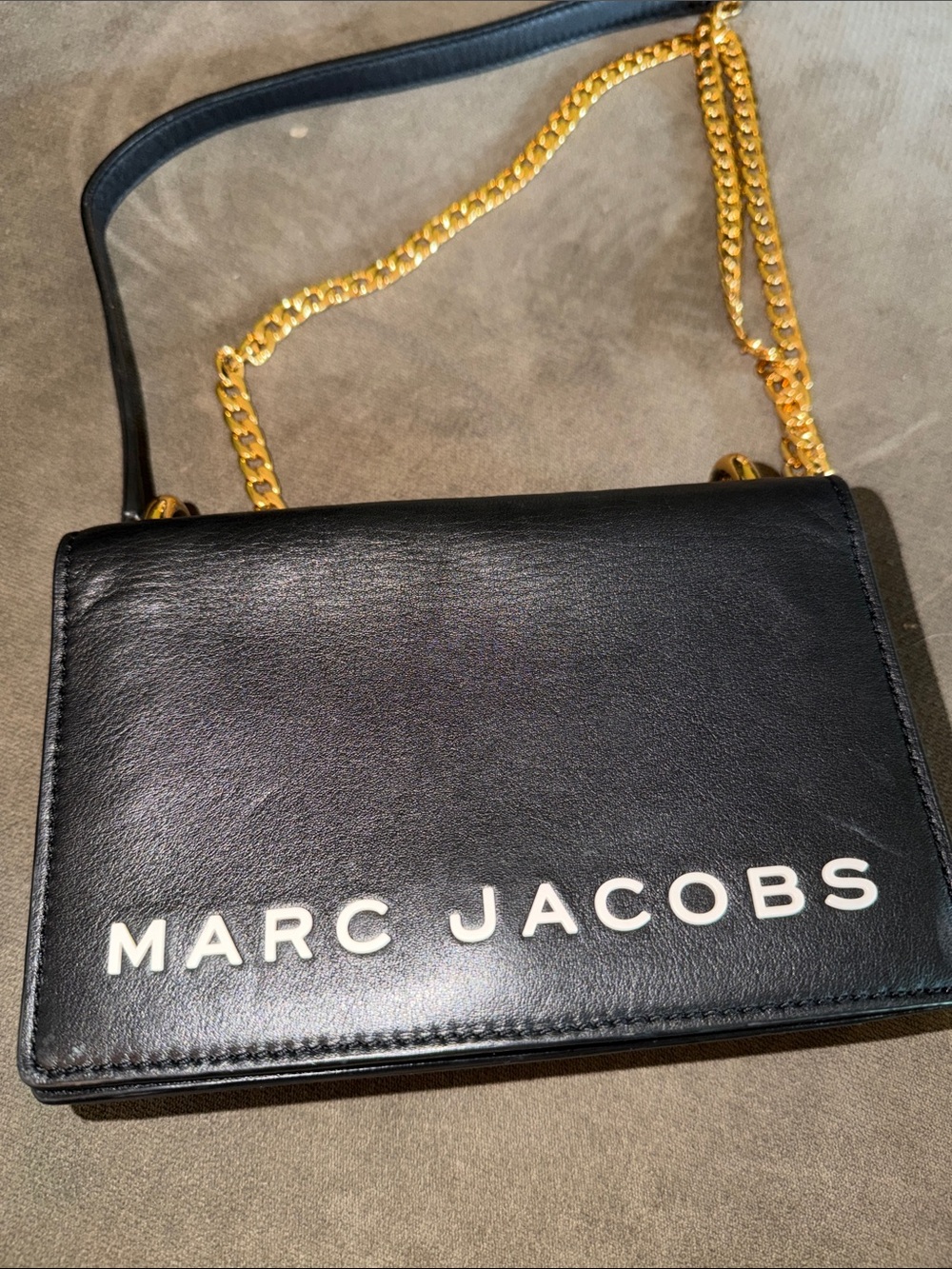 Marc Jacobs Black Crossbody Bag with Gold Chain - Picture 2 of 8